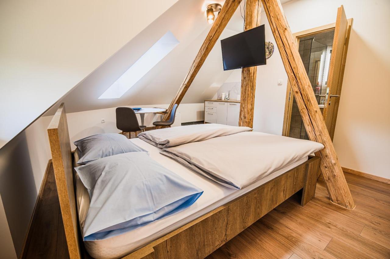 Guesthouse Pr'Sefu Brezice Exterior photo